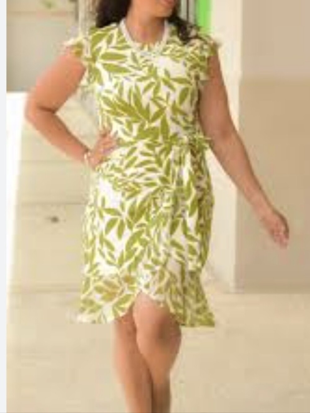 Shelby & Palmer Women's Plus White Dress with Green Leaf Print and Tie-Waist